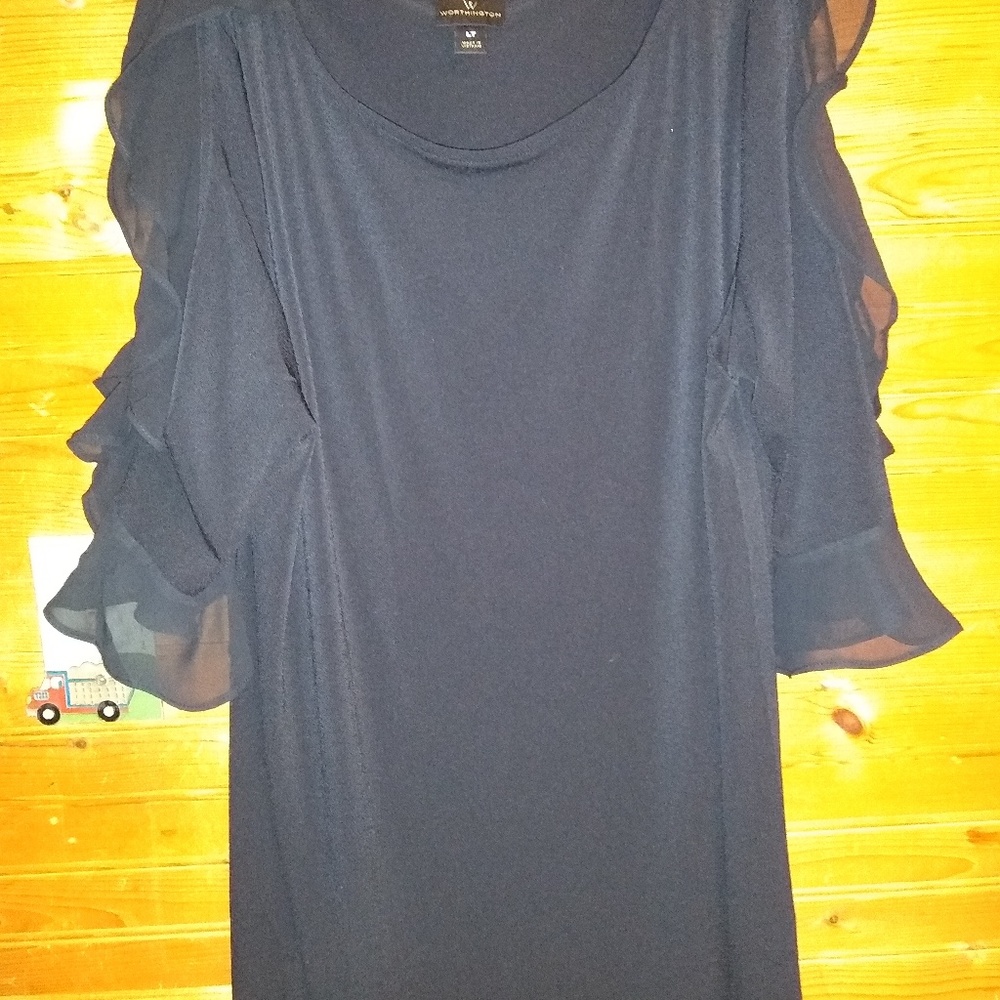 Worthington gorgeous ruffle cold shoulder